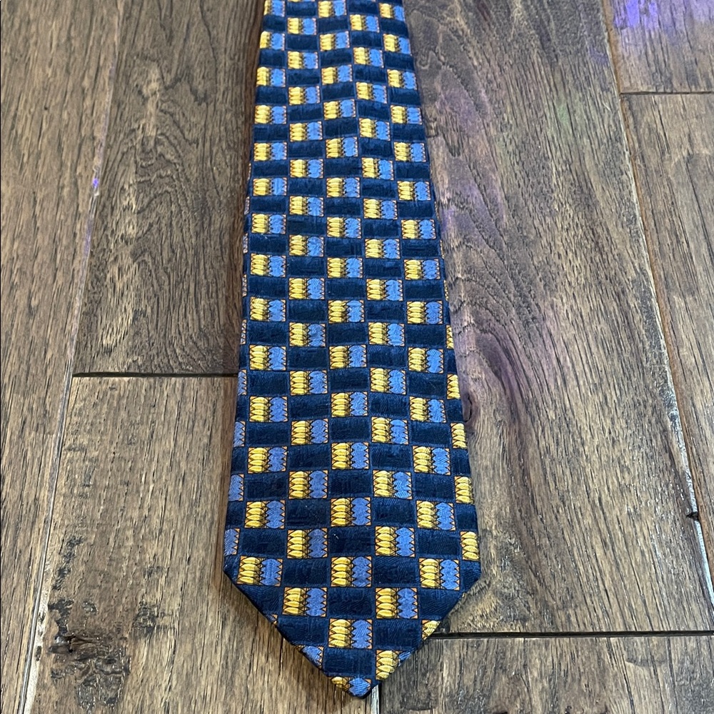 Ermenegildo Zegna Navy and Gold Patterned Tie